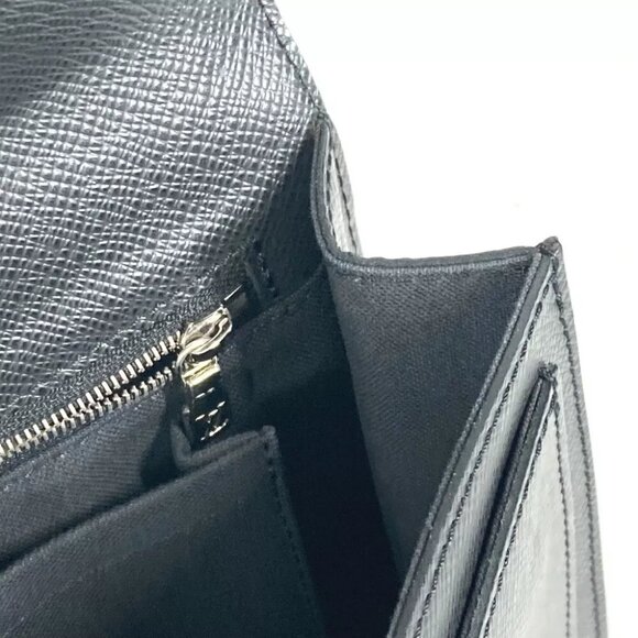 LOUIS VUITTON Taiga Belair Bag Pouch Clutch Bag with Strap - Picture 9 of 16